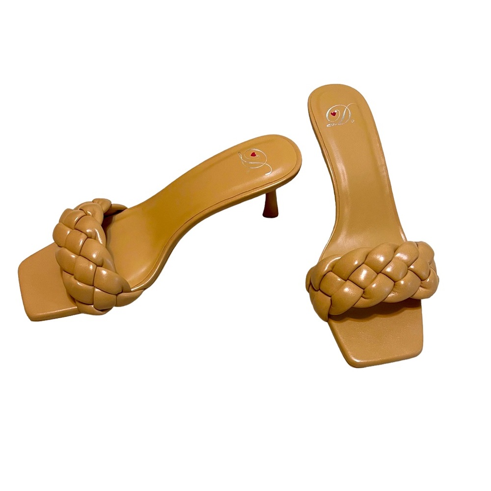 My Delicious Shoes- Tan Slides